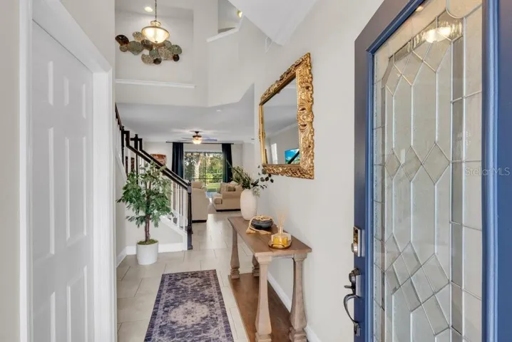 ELEGANT ENTRY