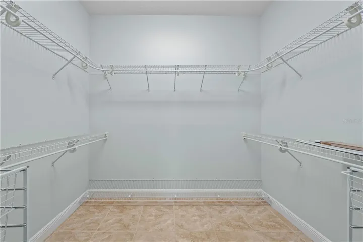 primary bed closets
