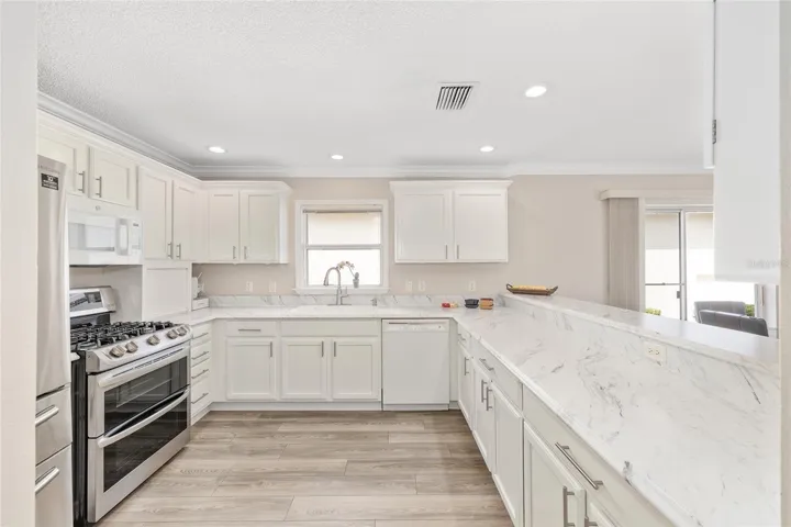 Double Oven Gas Range