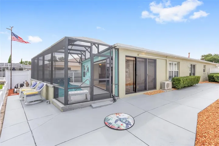 Pool & Pool Cage