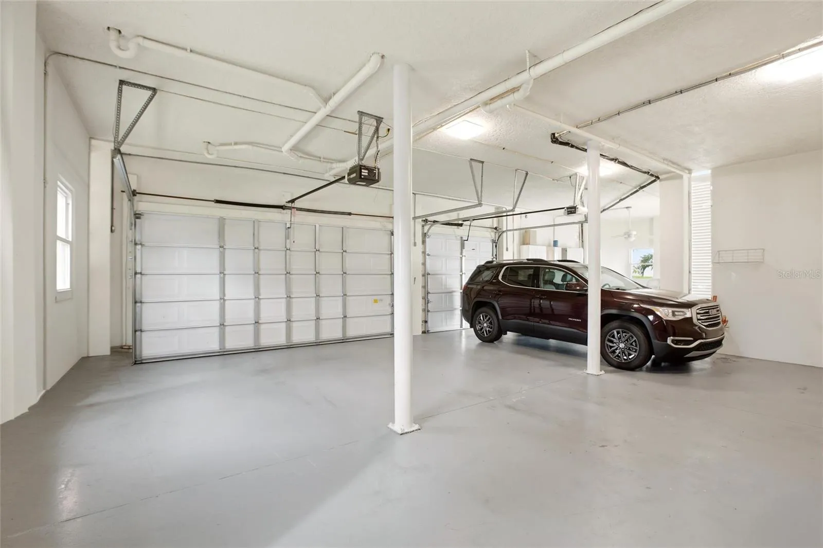 3 car garage
