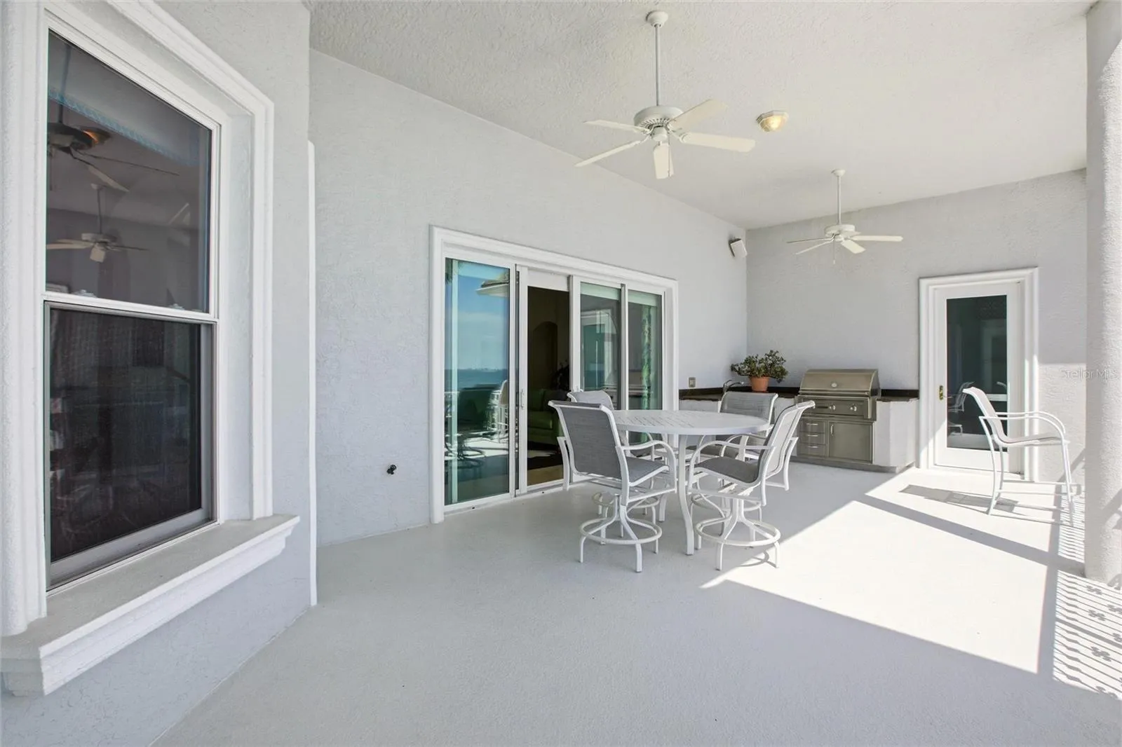 2nd floor deck