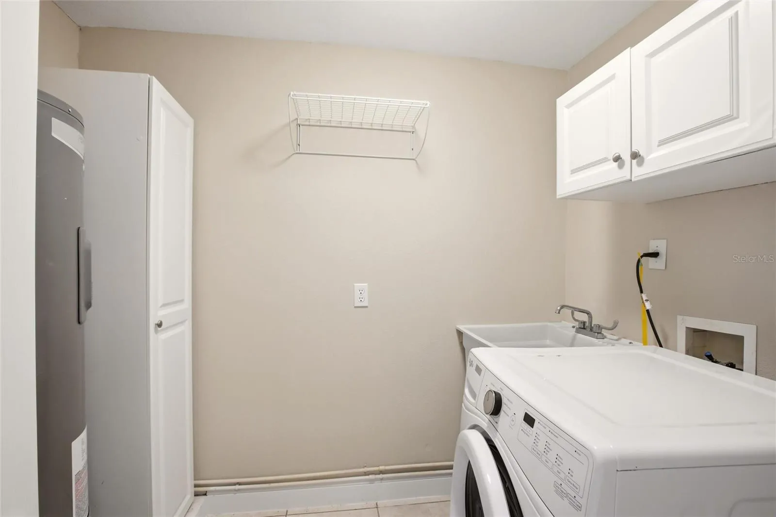 Guest house laundry room