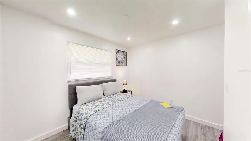 PRIVATE FULL BEDROOM