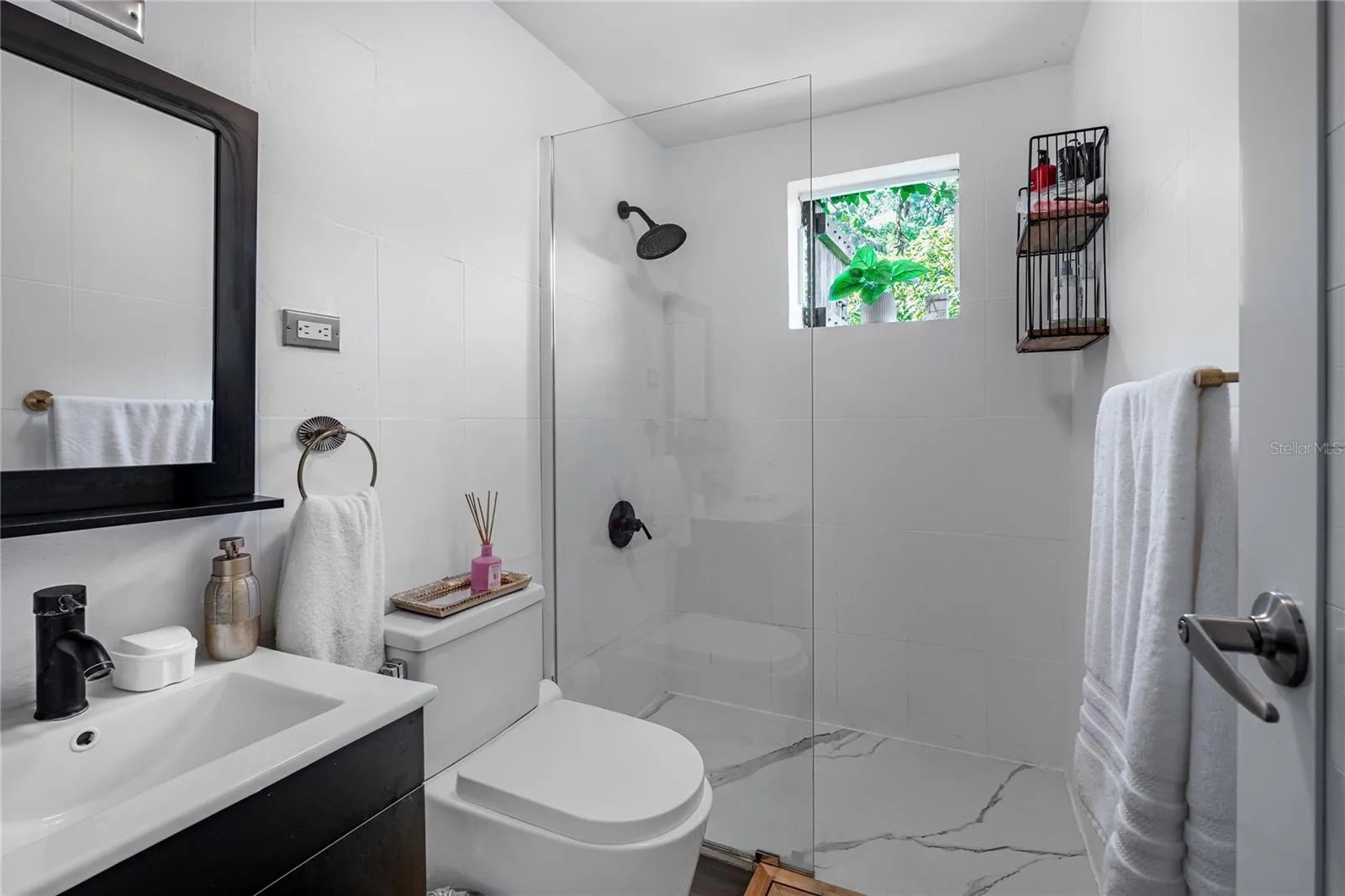 Villa 2 ( Residence ) Bathroom