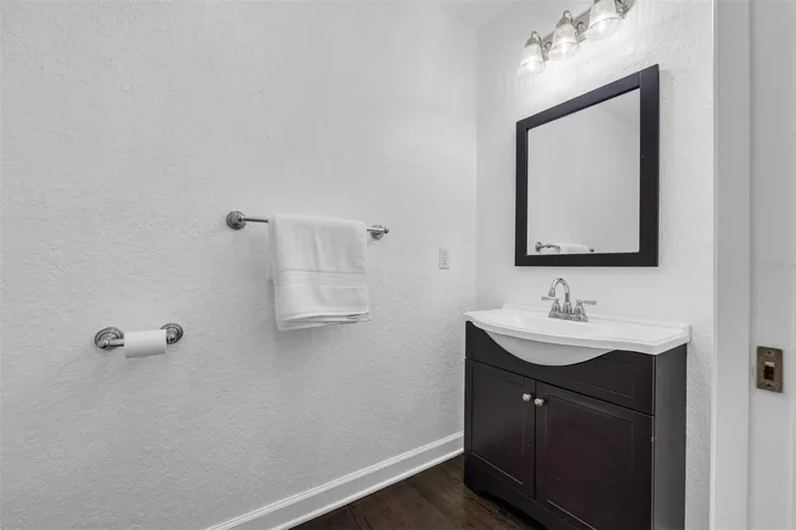 Second bathroom.
