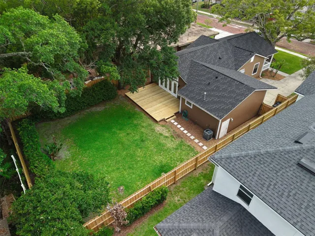 Oversized 58 x 150 lot.