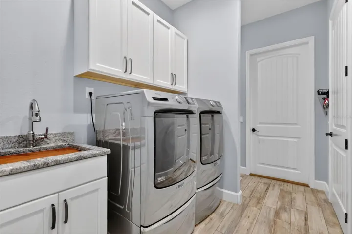 Well-positioned laundry space for everyday ease