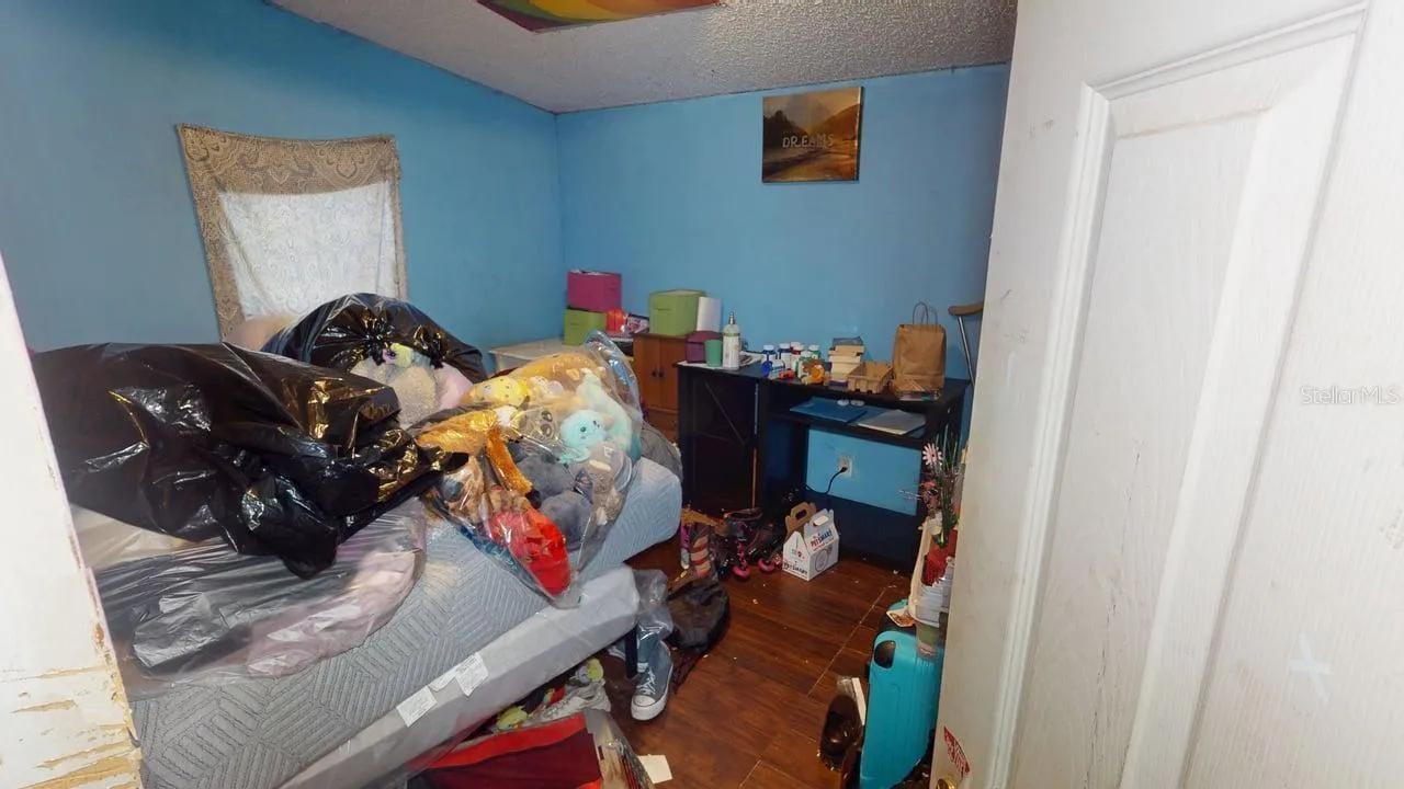 Home 2 bedroom 3 of 3