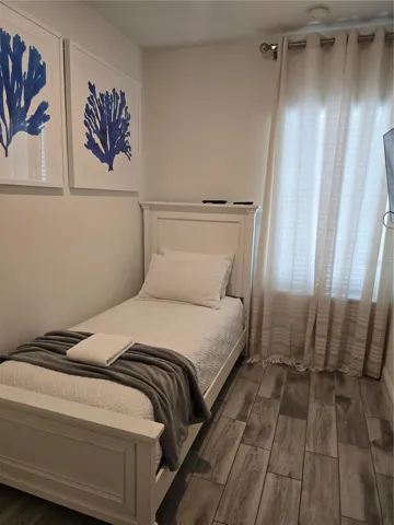 3rd small bedroom