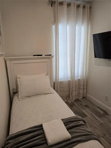 3rd small bedroom
