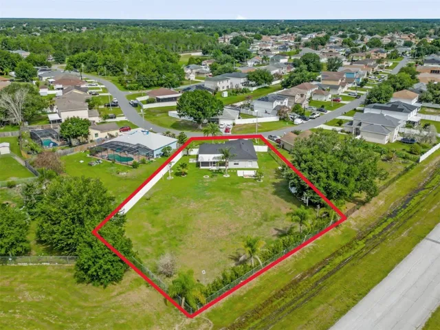 Lot overview - Outlined