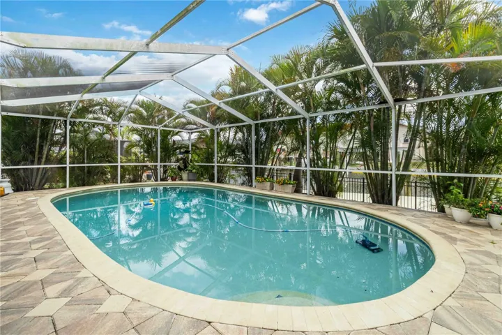 Pool & Lanai