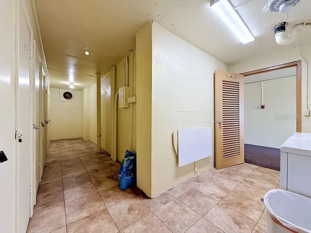 Common Laundry/Storage room