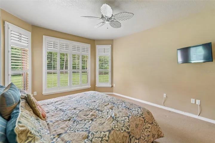 PLANTATION SHUTTERS