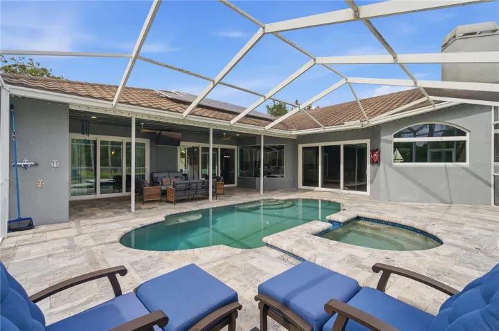 Pool & Spa
