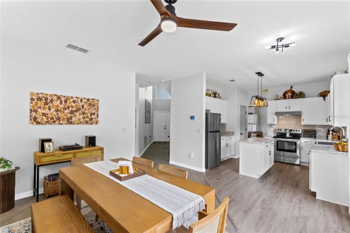 Perfect kitchen/dining room combo