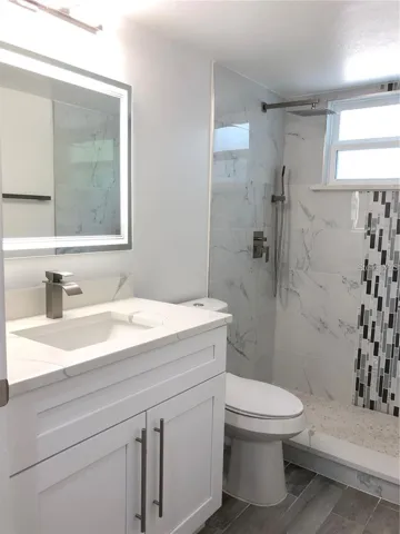 2nd bathroom