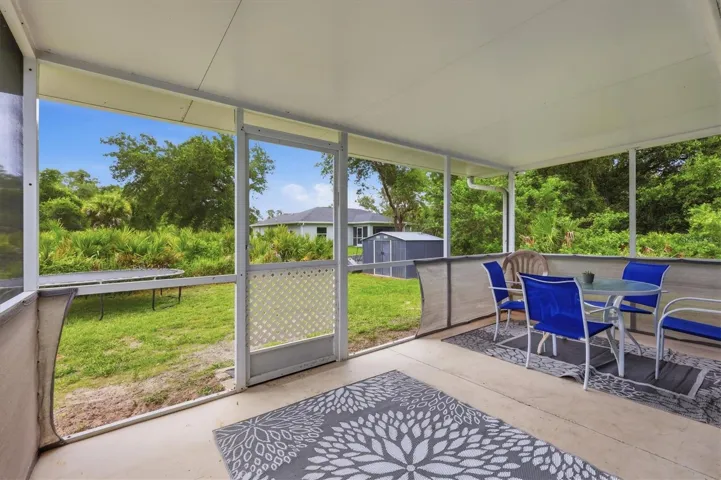 Covered screen lanai