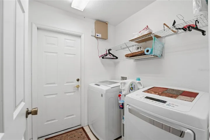 Inside Laundry Between Kitchen & Garage