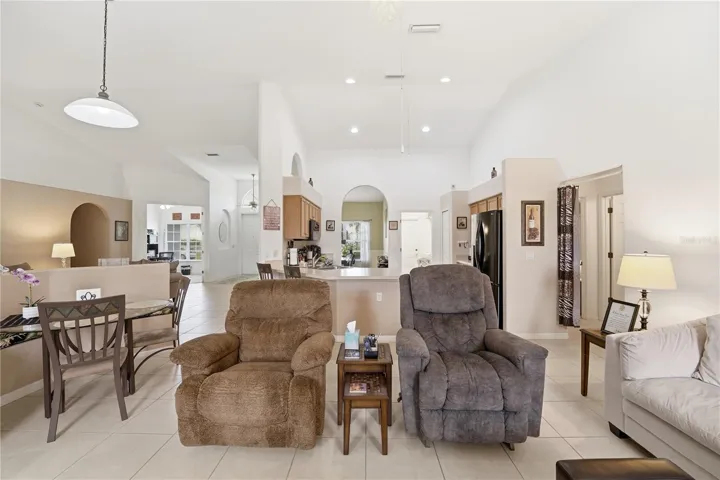 Kitchen Toward Breakfast Nook & Family Room From Kitchen