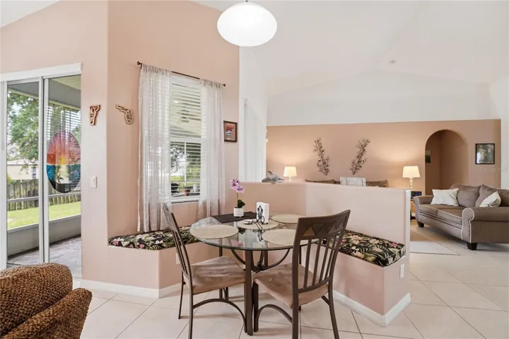 Breakfast Nook Between Living & Family Rooms