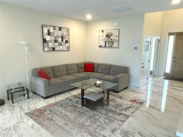 Livingroom - view 3