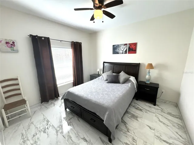 Bedroom 3 - view 1