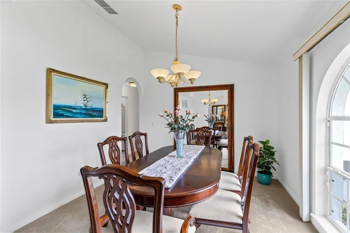 The dining room is large enough for large gatherings