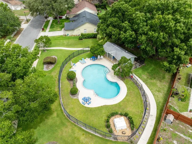 Community pool