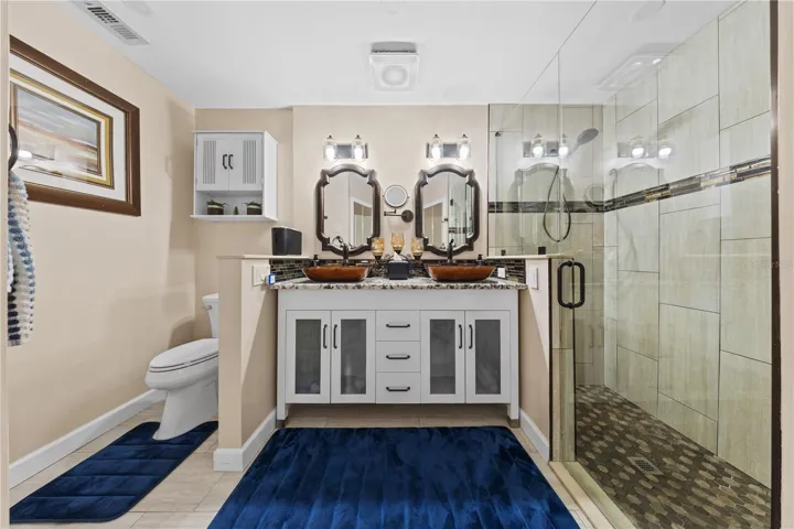 Primary bathroom/Dual floating sinks
