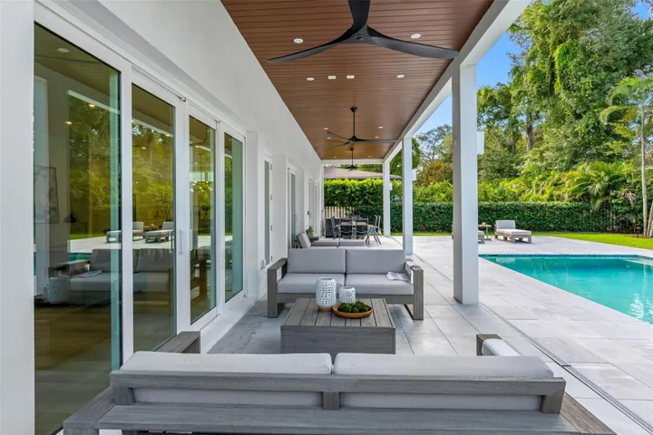 Massive lanai to entertain family and friends