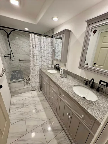 Master bath