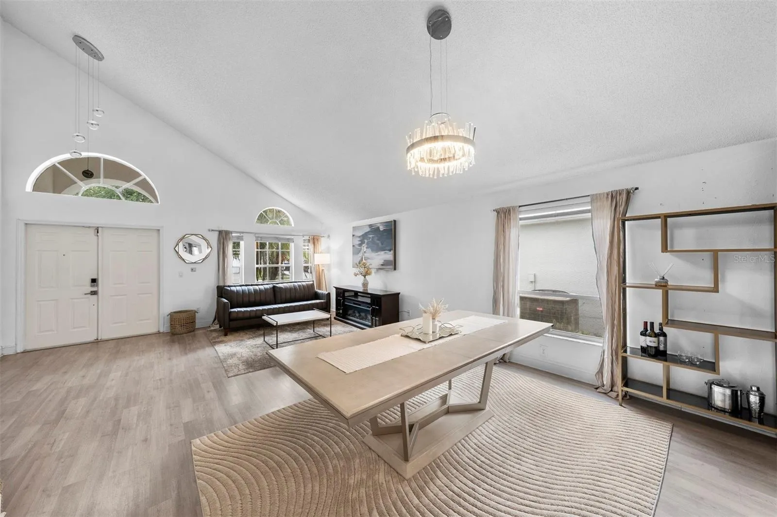 Living Room &amp; Dining Room