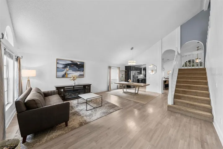 Living Room &amp; Dining Room