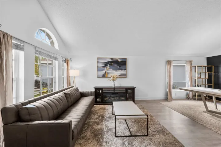 Living Room &amp; Dining Room