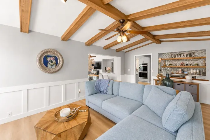 Living Room 4