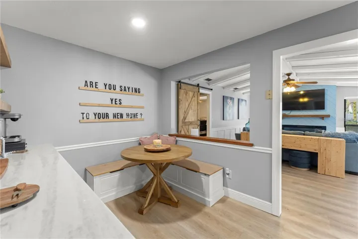 Eat-in-kitchen nook
