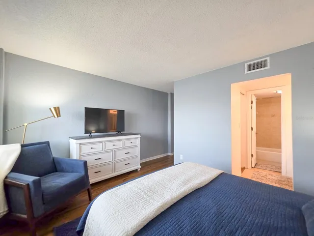 Large Primary Bedroom
