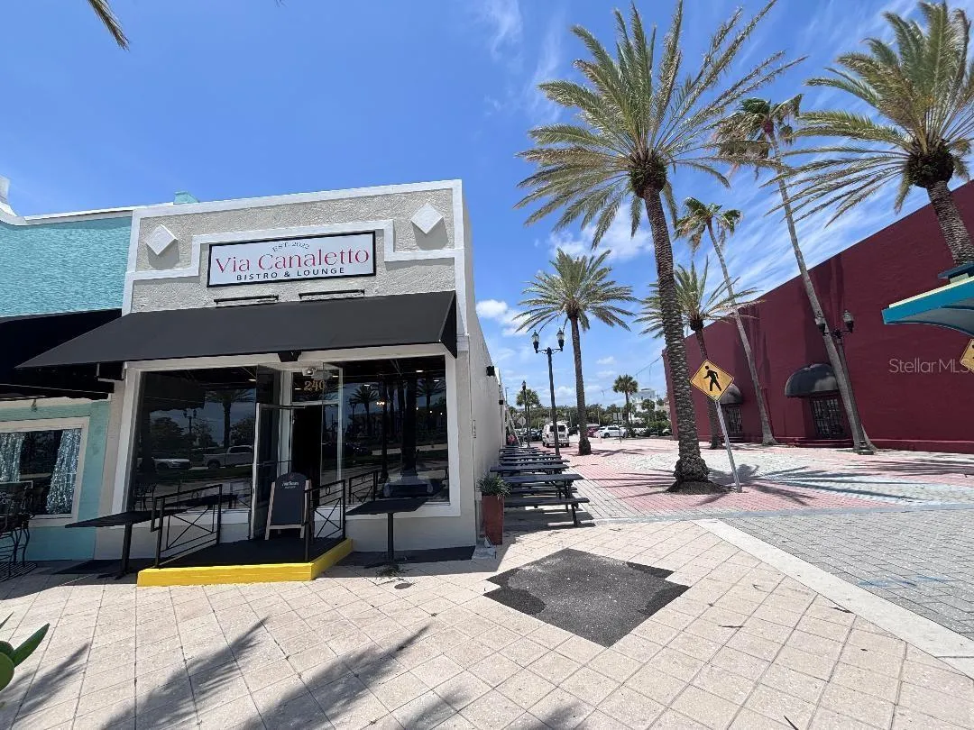 Front &amp; Walkthrough to Rear Public Parking