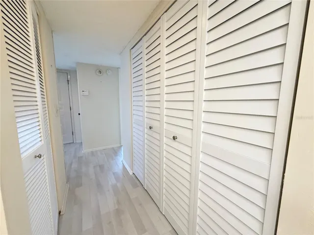 Hallway between entry and kitchen