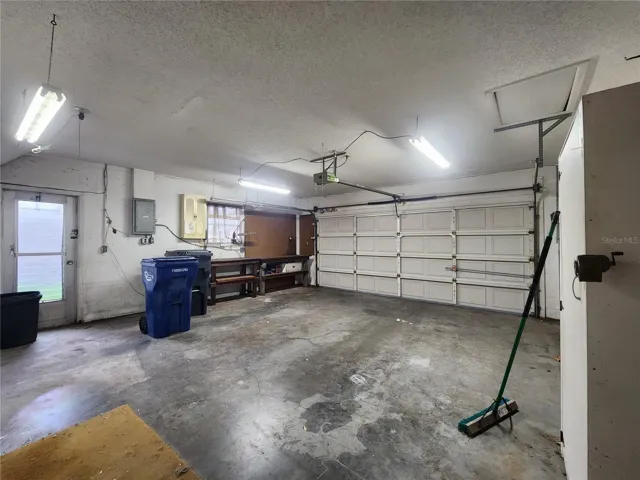 Spacious Garage