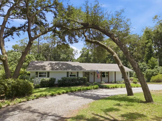 FRONT DRIVEWAY