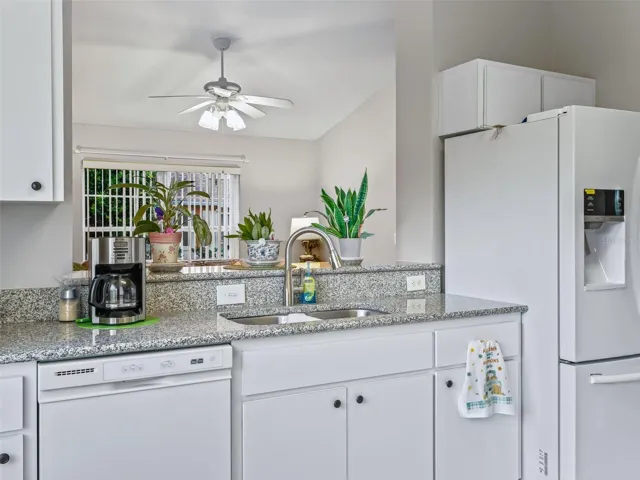 Kitchen w/Pass thru living area