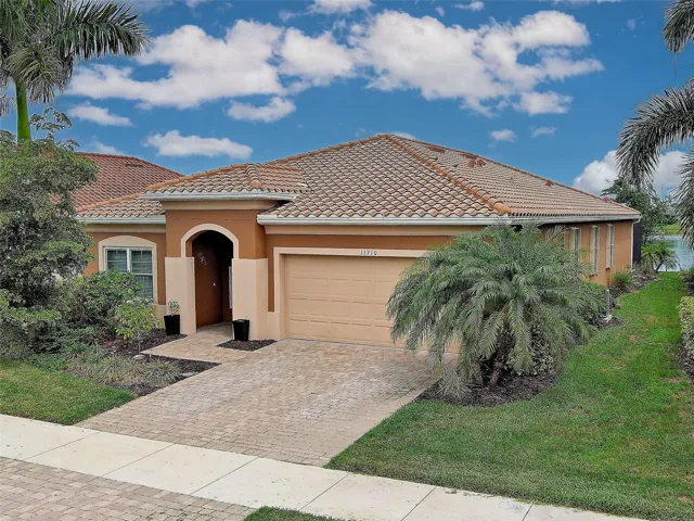 Beautiful Dominica II On water view lot