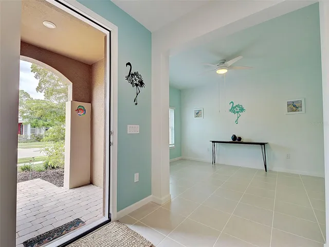 Covered front entryway
