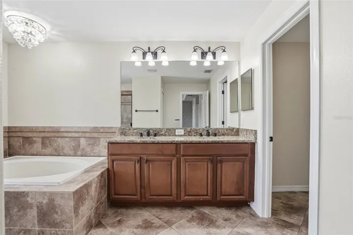 Primary bath