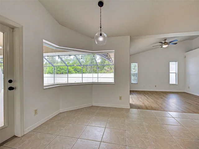 Bay Window that extends outward