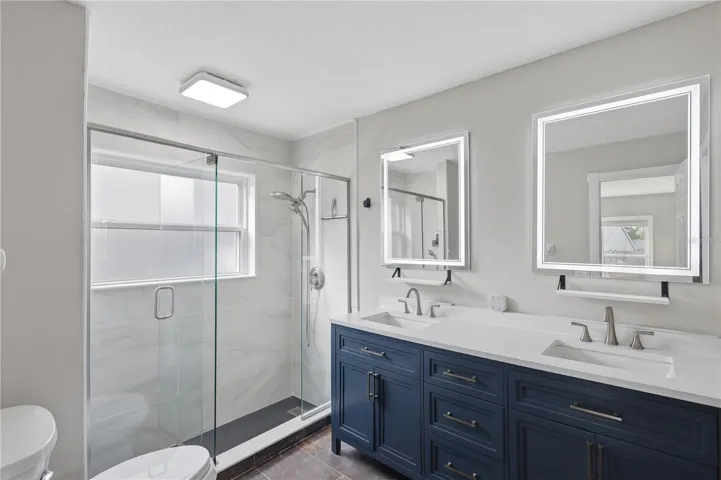 Primary En Suite