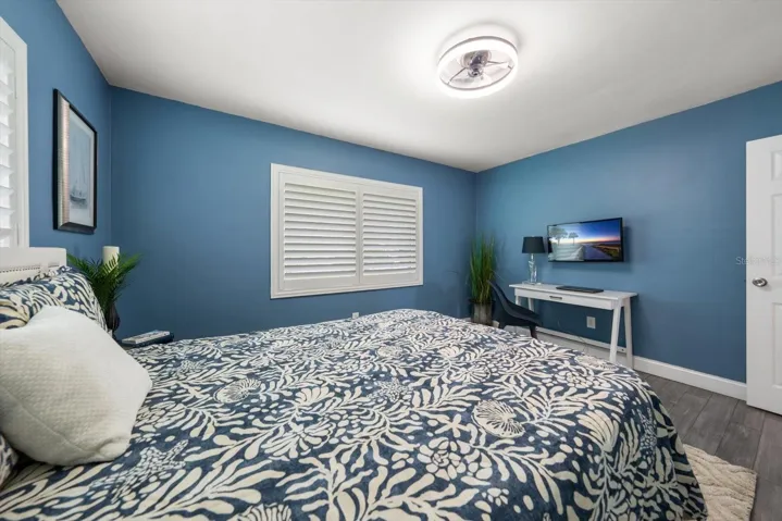Fourth bedroom